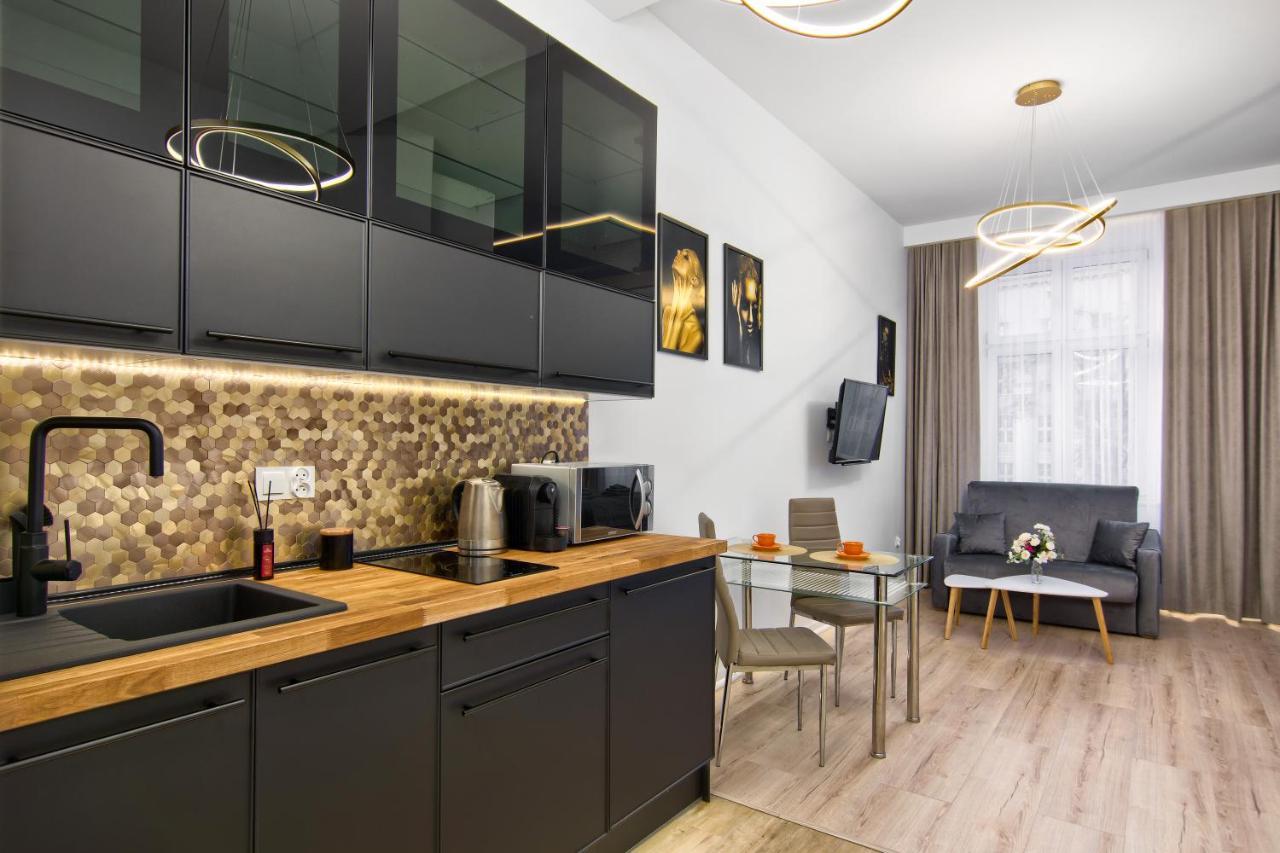 Silver Shine jacuzzi Krakau Exterior foto